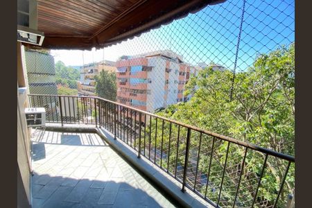 Apartamento à venda com 103m², 3 quartos e 1 vaga