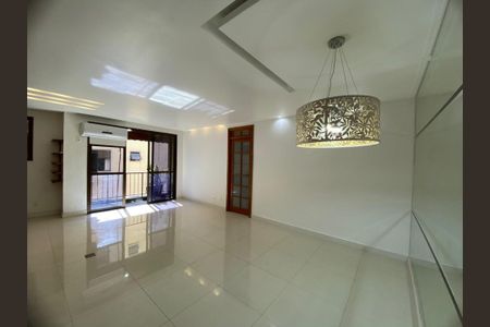 Apartamento à venda com 103m², 3 quartos e 1 vaga