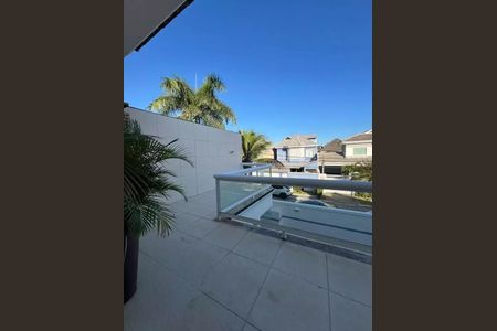 Casa à venda com 253m², 4 quartos e 3 vagas