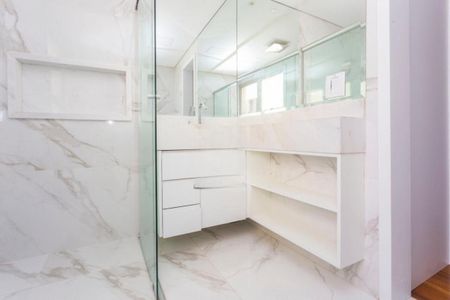 Apartamento à venda com 209m², 5 quartos e 1 vaga