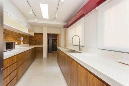 Apartamento à venda com 209m², 5 quartos e 1 vaga