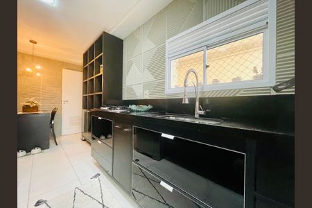 Apartamento à venda com 114m², 3 quartos e 2 vagas Apartamento à venda com 114m², 3 quartos e 2 vagasCozinha