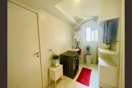 Apartamento à venda com 114m², 3 quartos e 2 vagas Apartamento à venda com 114m², 3 quartos e 2 vagasÁrea de Serviço