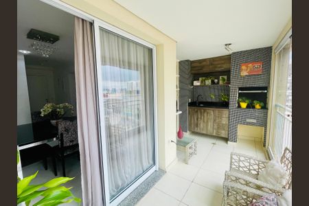 Apartamento à venda com 114m², 3 quartos e 2 vagas Apartamento à venda com 114m², 3 quartos e 2 vagasVaranda gourmet