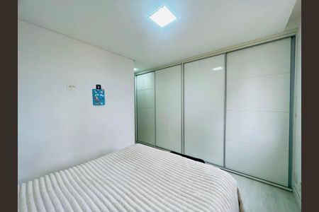 Apartamento à venda com 114m², 3 quartos e 2 vagas Apartamento à venda com 114m², 3 quartos e 2 vagasQuarto 3