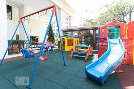 Apartamento à venda com 89m², 3 quartos e 2 vagas Apartamento à venda com 89m², 3 quartos e 2 vagasÁrea comum - Playground