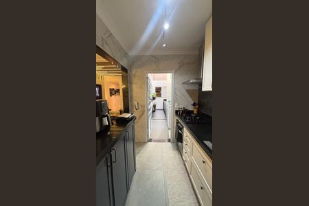 Apartamento à venda com 70m², 2 quartos e 2 vagasCozinha