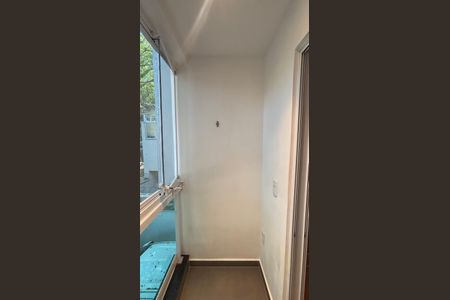 Apartamento à venda com 70m², 2 quartos e 2 vagasVaranda da Suíte