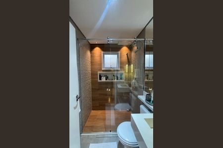 Apartamento à venda com 70m², 2 quartos e 2 vagasBanheiro Social