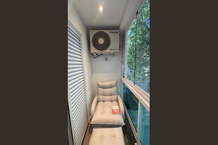 Apartamento à venda com 70m², 2 quartos e 2 vagasVaranda da Suíte