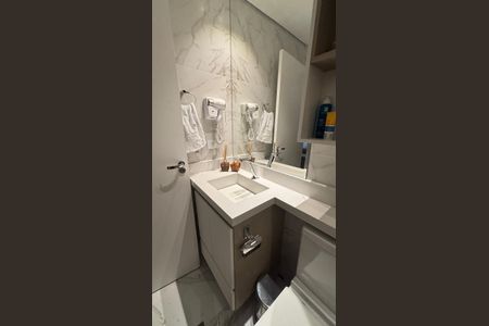 Apartamento à venda com 70m², 2 quartos e 2 vagasBanheiro da Suíte