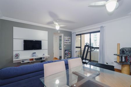 Apartamento à venda com 68m², 2 quartos e 2 vagasSala