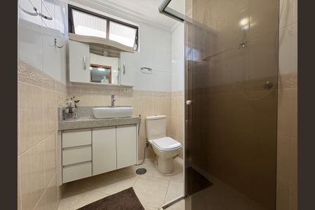 Apartamento à venda com 65m², 2 quartos e 1 vaga Apartamento à venda com 65m², 2 quartos e 1 vagaBanheiro