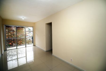Sala de apartamento para alugar com 2 quartos, 58m² em Vaz Lobo, Rio de Janeiro