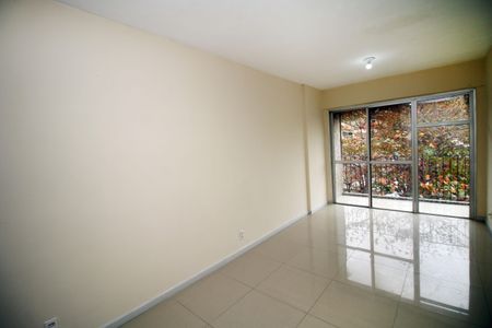 Sala de apartamento para alugar com 2 quartos, 58m² em Vaz Lobo, Rio de Janeiro