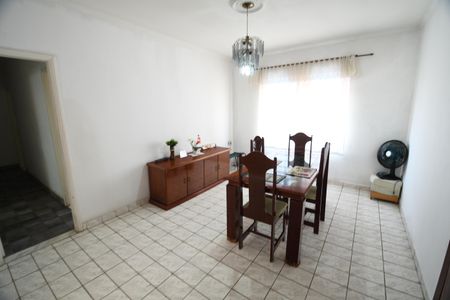 Sala 2 de casa para alugar com 3 quartos, 175m² em Novo Taquaral, Campinas
