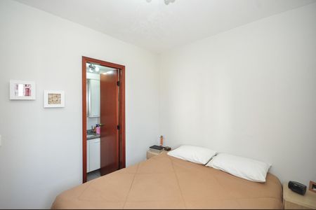 Apartamento à venda com 70m², 3 quartos e 2 vagasSuíte