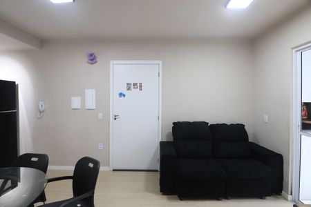 Sala de apartamento à venda com 2 quartos, 45m² em Olaria, Canoas
