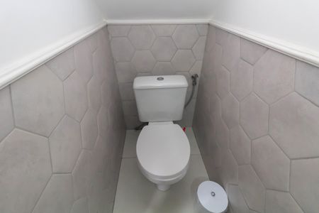 Casa de condomínio à venda com 65m², 2 quartos e 1 vagaLavabo