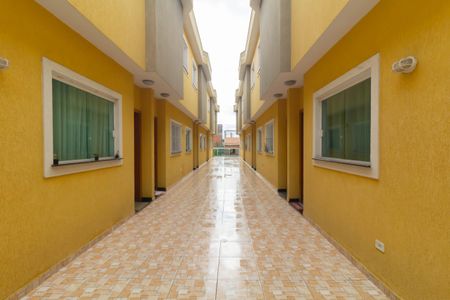 Casa de condomínio à venda com 65m², 2 quartos e 1 vagaÁrea comum