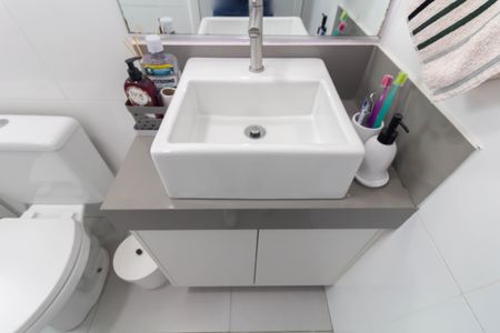 Casa de condomínio à venda com 65m², 2 quartos e 1 vagaBanheiro Social