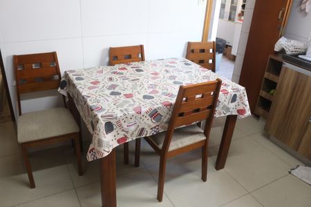 Casa à venda com 158m², 2 quartos e 2 vagasCozinha