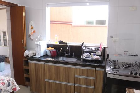 Casa à venda com 158m², 2 quartos e 2 vagasCozinha