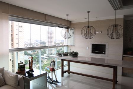 Apartamento para alugar com 264m², 4 quartos e 3 vagasVaranda