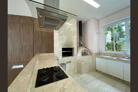 Apartamento para alugar com 264m², 4 quartos e 3 vagas Apartamento para alugar com 264m², 4 quartos e 3 vagasÁrea comum