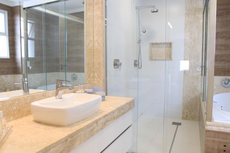 Apartamento para alugar com 264m², 4 quartos e 3 vagasBanheiro da Suíte 4