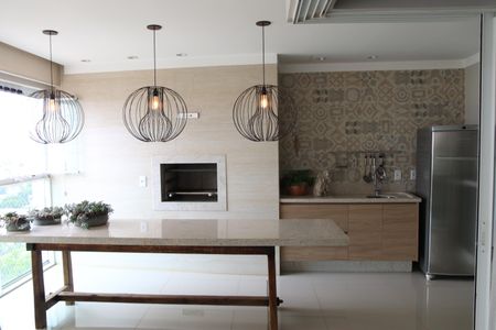 Apartamento para alugar com 264m², 4 quartos e 3 vagasVaranda