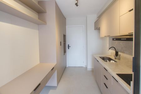Cozinha de kitnet/studio para alugar com 1 quarto, 25m² em Jardim das Acacias, São Paulo