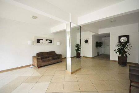 Apartamento à venda com 87m², 2 quartos e 2 vagasHall Social