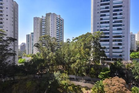 Apartamento à venda com 87m², 2 quartos e 2 vagasVista da Suíte 2