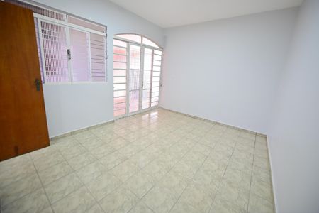 Sala de casa para alugar com 5 quartos, 300m² em Coimbra, Goiânia