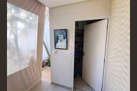 Casa à venda com 270m², 3 quartos e 2 vagas