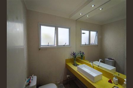 Casa à venda com 270m², 3 quartos e 2 vagas