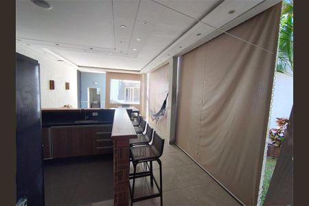 Casa à venda com 270m², 3 quartos e 2 vagas