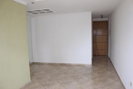 Sala de apartamento para alugar com 3 quartos, 63m² em Jardim Flor da Montanha, Guarulhos