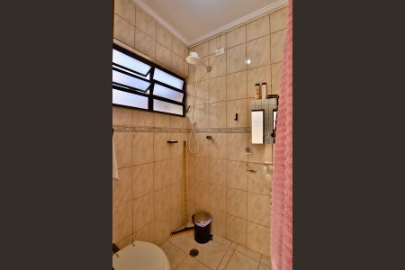 Casa para alugar com 230m², 3 quartos e 2 vagas Casa para alugar com 230m², 3 quartos e 2 vagasBanheiro de serviço