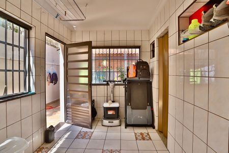 Casa para alugar com 230m², 3 quartos e 2 vagas Casa para alugar com 230m², 3 quartos e 2 vagasLavanderia