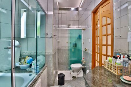 Casa para alugar com 230m², 3 quartos e 2 vagas Casa para alugar com 230m², 3 quartos e 2 vagasBanheiro