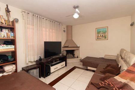 Casa à venda com 360m², 4 quartos e 3 vagas Casa à venda com 360m², 4 quartos e 3 vagasSala 2
