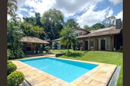 Casa de condomínio para alugar com 456m², 3 quartos e 8 vagas