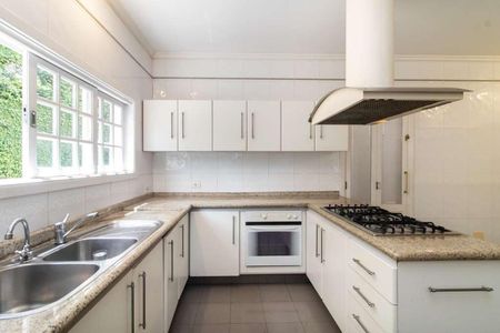 Casa de condomínio para alugar com 456m², 3 quartos e 8 vagas Casa de condomínio para alugar com 456m², 3 quartos e 8 vagasCozinha