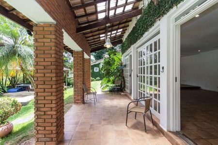 Casa de condomínio para alugar com 456m², 3 quartos e 8 vagas Casa de condomínio para alugar com 456m², 3 quartos e 8 vagasVaranda