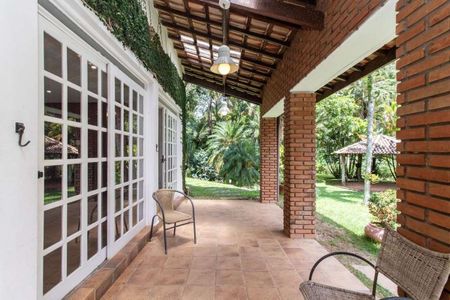 Casa de condomínio para alugar com 456m², 3 quartos e 8 vagas Casa de condomínio para alugar com 456m², 3 quartos e 8 vagasVaranda