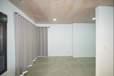 Quarto de kitnet/studio para alugar com 1 quarto, 65m² em Petrópolis, Porto Alegre