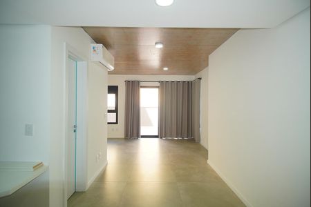 Sala de kitnet/studio para alugar com 1 quarto, 65m² em Petrópolis, Porto Alegre