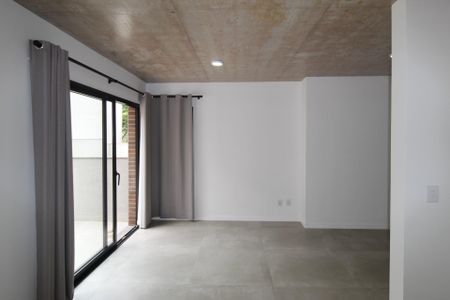 Quarto 1 de apartamento para alugar com 4 quartos, 65m² em Petrópolis, Porto Alegre